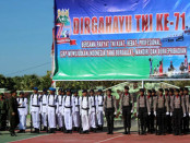 Apel peringatan HUT ke-71 TNI di Markas Komando Distrik Militer 15627 Rote, 5 Oktober 2016 - foto: Isak Doris Faot/Koranjuri.com