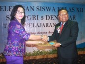 Penyerahan Lisensi oleh BNSP kepada SMK PGRI 3 Denpasar sebagai Lembaga Sertifikasi Profesi (LSP) di Bali - foto: Koranjuri.com
