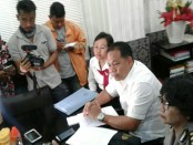 Kasus penganiayaan baby J oleh M yang merupakan ibu kandungnya sendiri akhirnya ditangani Direktorat Reskrimum Polda Bali - foto: Suyanto