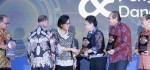 Eka Wiryastuti Terima Anugerah Dana Rakça Award 2017