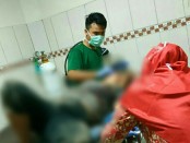 Korban Marfungatun, kini menjalani perawatan intensif di RS Purwogondo, usai dianiaya suaminya - foto: Sujono/Koranjuri.com