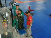 Atlet Yongmoodo Pratu I Wayan Supriana dari Satuan Yonif Raider 900/Satya Bhakti Wirottama Kodam IX/Udayana berhasil membawa medali emas di kelas -70 Kg Kejurnas Yongmoodo Kasad Cup Ke-8 di Bali - foto: Istimewa