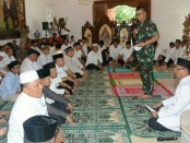 Pangdam IX/Udayana Mayjen TNI Benny Susianto menggelar doa bersama anak-anak Panti Asuhan dari enam yayasan - foto: Istimewa