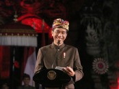 Presiden Joko Widodo bertatap muka dan beramah tamah dengan ribuan krama (masyarakat) serta tokoh masyarakat Bali di Panggung Terbuka Ardha Candra Taman Budaya Provinsi Bali, Jumat (22/3/2019) petang - foto: Istimewa