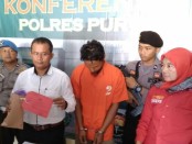 YE (38), warga Borokulon, Banyuurip, Purworejo, ditangkap polisi karena memperkosa nenek-nenek tetangganya sendiri - foto: Sujono/Koranjuri.com