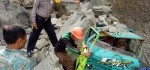 Longsoran Tebing Batu Cadas Timpa Truk, Satu Orang Terluka
