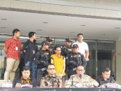 Polda Metro Jaya menangkap oknum penyembuh alternatif yang melakukan aksi tindak pidana pencabulan - foto: Bob/Koranjuri.com