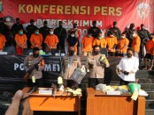 12 pelaku pembunuhan pengusaha di bidang pelayaran di Jakarta berhasil ditangkap tim gabungan Polda Metro Jaya dan Polres Metro Jakarta Utara - foto: Bob/Koranjuri.com