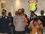 Satuan Reserse Kriminal Polres Metro Jakarta Barat berhasil menemukan keberadaan Wawan (41), pembawa kabur anak di bawah umur berusia 14 tahun berinisial F - foto: Bob/Koranjuri.com