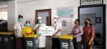 PT Pegadaian Serahkan 5 Tempat Sampah ke Pasar Lokitasari
