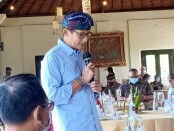 Menteri Pariwisata dan Ekonomi Kreatif, Sandiaga Salahudin Uno saat bertemu dengan para pelaku wisata di Garuda Wisnu Kencana (GWK) Bali, Minggu, 27 Desember 2020 - foto: Istimewa
