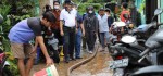 Bupati Purworejo Tinjau Banjir dan Serahkan Bantuan
