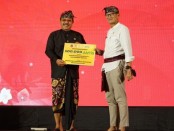 Menparekraf Sandiaga Uno (kanan) bersama Wagub Bali Tjokorda Oka Artha Ardhana Sukawati - foto: Istimewa