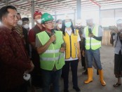 Menteri Dalam Negeri (Mendagri) Muhammad Tito Karnavian meninjau langsung progres pembangunan Tempat Pengelolaan Sampah Terpadu (TPST) Kesiman Kertalangu, Kota Denpasar, Provinsi Bali, Kamis (6/10/2022) - foto: Istimewa