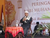 KH Abdul Haq, saat memberikan tausiah pada peringatan Maulid Nabi Muhammad SAW 1444 H di SMK Kesehatan Purworejo, Kamis (13/10/2022) - foto: Sujono/Koranjuri.com