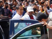 Presiden Joko Widodo bertemu masyarakat dan pedagang di Pasar Badung, Kamis, 17 November 2022 - foto: Istimewa