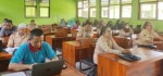 29 Guru SMPN 30 Purworejo Ikuti Desiminasi Pembuatan Soal Literasi dan Numerasi