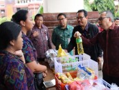 Tim Pengendalian Inflasi Pangan Daerah (TPID) Provinsi Bali melakukan sidak di Pasar Badung - foto: Istimewa
