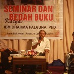 Launching dan bedah buku karya Ida Bagus Dharma Palguna di Hotel Inna Bali, Denpasar, 30 Desember 2015 - foto: Koranjuri.com