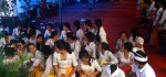 Siswa SMP PGRI 2 Denpasar Gelar Persembahyangan Hari Turunnya Ilmu Pengetahuan