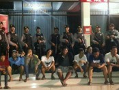 Puluhan preman yang berprofesi sebagai Awu-awu di Terminal Ubung terjaring Razia Tim pemberantasan premanisme Polda Bali - foto: Istimewa