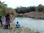 Lokasi kubangan galian C di kali Jali, perbatasan desa Sutoragan - Winonglor, Gebang, yang menewaskan Muhammad Mun'im Tohir - foto: Sujono/Koranjuri.com