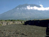 Gunung Agung/wikipedia