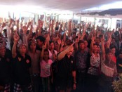 Ratusan warga menghadiri kampanye  pasangan calon Gubernur nomer urut 1 Wayan Koster-Cok Ace di wilayah Kabupaten Karangasem - foto: Istimewa