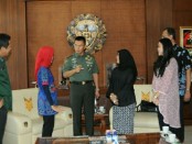 BUMN PIC Bali memperkenalkan program Siswa Mengenal Nusantara kepada Pangdam IX/Udayana Mayjen TNI Benny Susianto - foto: Istimewa