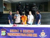 Subdit 3 Resmob Ditreskrimum Polda Metro Jaya mengungkap kasus penipuan atau pengelapan yang dilakukan RH alias R yang mengaku sebagai Spri Kapolri - foto: Bob/Koranjuri.com