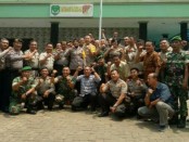 Jajaran Koramil/02 Penjaringan bersama tiga Kapolsek merayakan HUT TNI Ke-73 - foto: Bob/Koranjuri.com