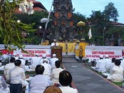 Santhi Puja Nasional digelar oleh elemen umat Hindu di Pura Aditya Jaya, Rawamangun Jakarta Timur, Sabtu, 16 Maret 2019 sore hingga malam - foto: Istimewa