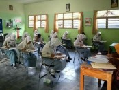 Pelaksanaan USBN di SMK Kesehatan Purworejo, Selasa (2/4) - foto: Sujono/Koranjuri.com