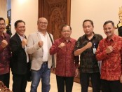 Gubernur Koster menerima audiensi dari tim Ditjen Industri Agro Kemenperin didampingi Kepala Dinas Perindusterian dan Perdagangan Bali, Putu Astawa - foto: Istimewa