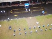 Upacara peringatan Hari Pendidikan Nasional (Hardiknas) 2020 di Halaman Kantor Kementerian Pendidikan dan Kebudayaan (Kemendikbud) Jakarta, Sabtu (02/05/2020) - foto: Istimewa