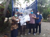 Dinas Koperasi Usaha Kecil Menengah dan Perdagangan (DinKUKMP) Kabupaten Purworejo mengirimkan 100.650 pcs masker non medis ke DinKUKM Provinsi Jawa Tengah di Semarang, Sabtu (16/05/2020) - foto: Sujono/Koranjuri.com