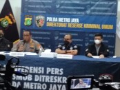 Polda Metro Jaya menggelar keterangan kasus mutilasi yang terjadi di Bekasi - foto:  Bob/Koranjuri.com