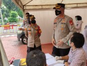 Polsek Tanjung Duren melakukan tes swab antigen kepada para pemudik yang kembali ke rumah masing-masing usai mudik lebaran - foto: Istimewa
