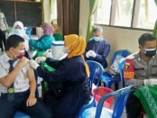 Pelaksanaan Vaksinasi Merdeka Candi di SMPN 3 Purworejo, Senin (20/09/2021) - foto: Sujono/Koranjuri.com