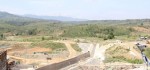 Jaga Suasana Kondusif, Petugas Gabungan Dampingi BPN Ukur Tanah di Desa Wadas Purworejo