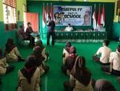 Kegiatan Satpol PP Goes to School di SMK TKM Purworejo, Sabtu (12/02/2022) - foto: Sujono/Koranjuri.com