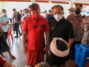 Gubernur Bali Wayan Koster saat meninjau vaksinasi booster di tiga kabupaten, Karangasem, Bangli, dan Klungkung - foto: Istimewa
