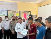 Penyerahan santunan kepada ahli waris korban meninggal dunia dalam kecelakaan Kereta Api vs Odong-odong dari PT. Jasa Raharja Cabang Banten, Rabu, 27 Juli 2022 - foto: Istimewa