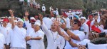 Gubernur Ikuti Perayaan Tumpek Kandang di Pura Batur Ancang Tabanan