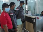 Proses deportasi buruh bangunan asal Malaysia yang dipenjara di Bali karena terlibat dalam kasus penyelundupan narkoba lintas negara - foto: Istimewa