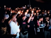 Suasana doa bersama sebagai bentuk keprihatinan Tragedi Kanjuruhan, Malang, Selasa (04/10/2022) malam, yang diinisiasi Polres Purworejo - foto: Sujono/Koranjuri.com