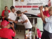 Arix Pratama banjir bonus setelah menggondol medali emas dan perak di Cabor Biliar Porwanas PWI di Malang, Jawa Timur - foto: Yan Daulaka