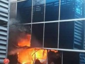 Kebakaran di ruang penyimpanan barang milik negara (BMN) Kantor Kementerian Hukum dan Hak Asasi Manusia terbakar, Kamis, 8 Desember 2022 - foto: Istimewa