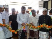 Wakil Gubernur Bali Tjokorda Oka Artha Ardhana Sukawati meresmikan gedung baru BPD Bali Kantor Cabang Seririt, Sabtu, 29 April 2023 - foto: Istimewa