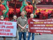 Aksi protes yang digelar umat vihara Amurva Bhumi atau Hok Tek Tjeng Sin menolak putusan Pengadilan Negeri Jakarta Selatan, Jumat, 26 Mei 2023 - foto: Bob/Koranjuri.com